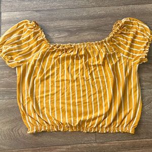 American Eagle Cropped Tee